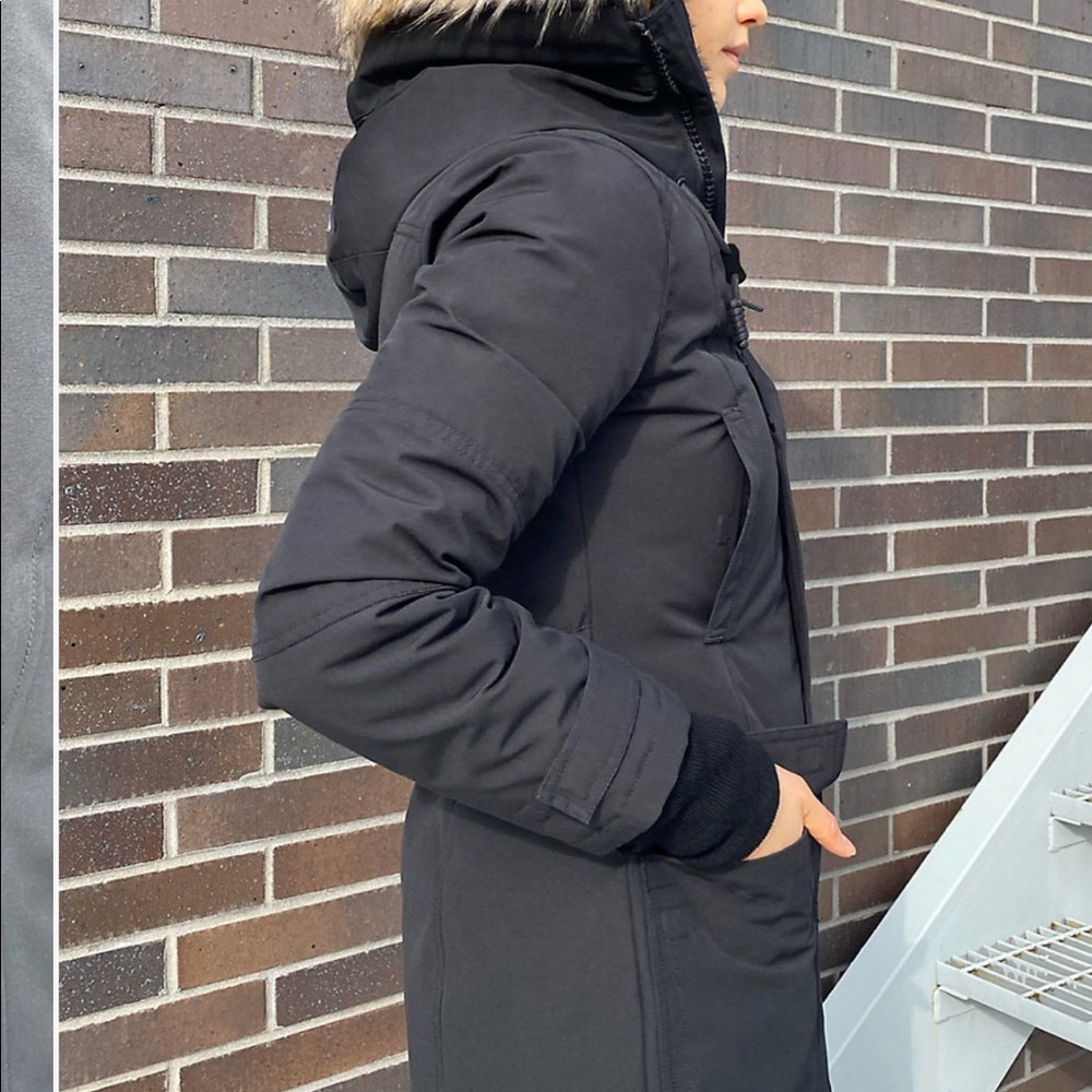 Aritzia Bancroft Parka Down Jacket in Military Green - Picture 10 of 10